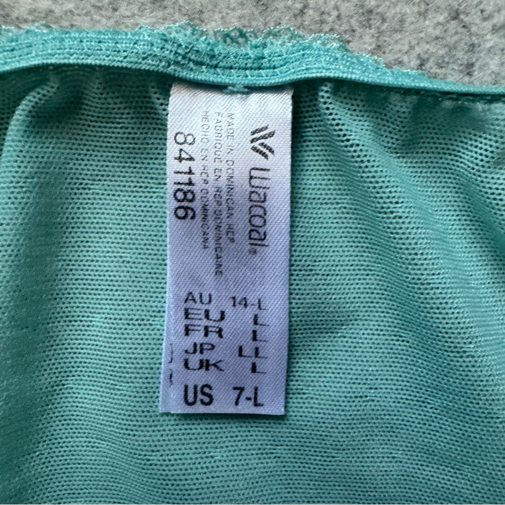 Wacoal Retro Chic Lace Underwire Bra and Panty Set - Teal - Picture 10 of 12
